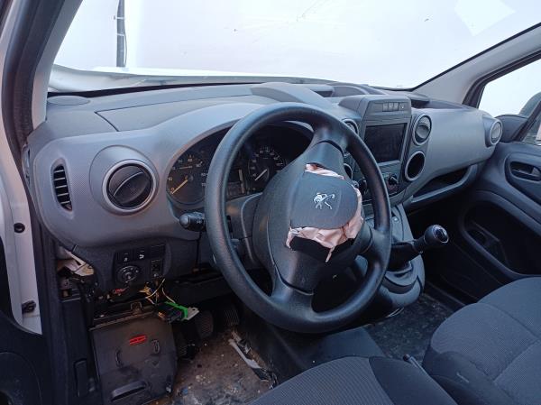 Partner II PEUGEOT Partner II Imagem-7