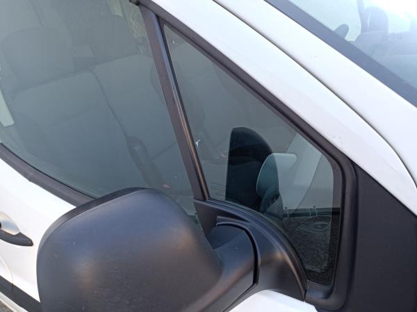 Partner II PEUGEOT Partner II Imagem-19