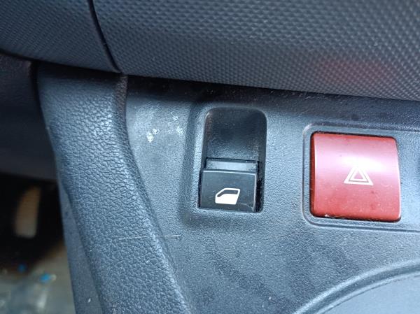 Partner II PEUGEOT Partner II Imagem-67