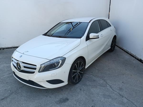 Classe A  MERCEDES-BENZ Classe A (W176) Imagem-4