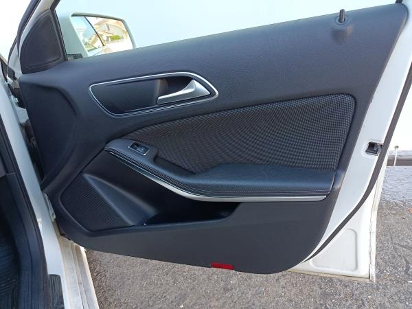 Classe A  MERCEDES-BENZ Classe A (W176) Imagem-43