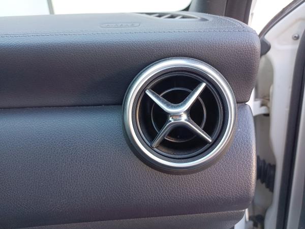 Classe A  MERCEDES-BENZ Classe A (W176) Imagem-46