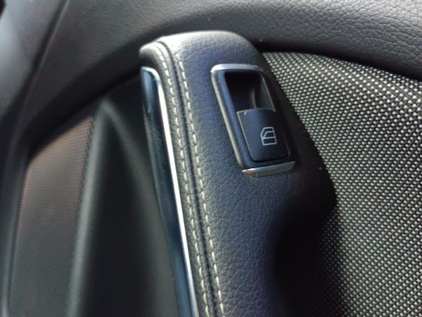 Classe A  MERCEDES-BENZ Classe A (W176) Imagem-79