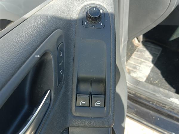 Golf VI  VOLKSWAGEN Golf VI (5K1) Imagem-55