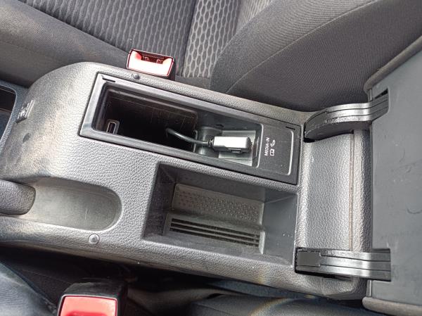 Golf VI  VOLKSWAGEN Golf VI (5K1) Imagem-122