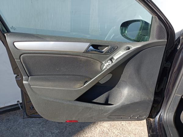 Golf VI  VOLKSWAGEN Golf VI (5K1) Imagem-48