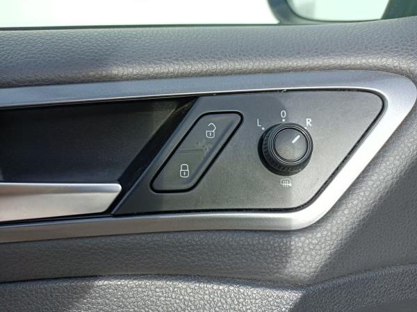 Golf VII  VOLKSWAGEN Golf VII (5G1, BQ1, BE1, BE2) Imagem-53