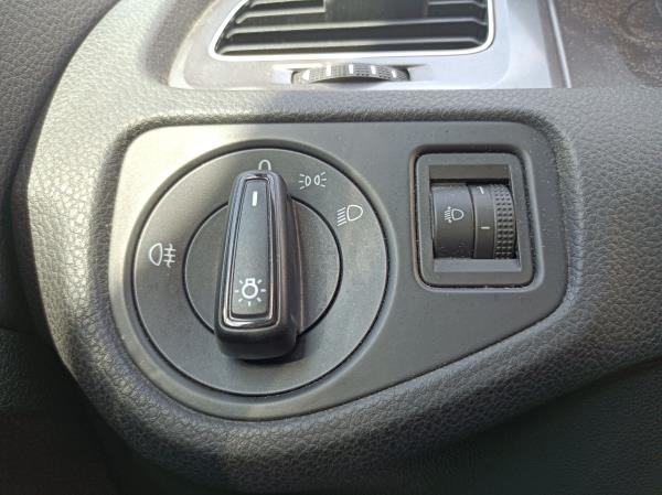 Golf VII  VOLKSWAGEN Golf VII (5G1, BQ1, BE1, BE2) Imagem-119