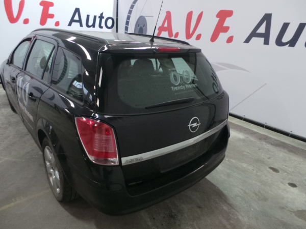 Astra H Caravan  OPEL Astra H Caravan (L35) Imagem-2