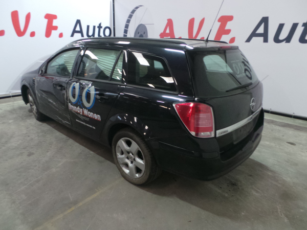 Astra H Caravan  OPEL Astra H Caravan (L35) Imagem-3