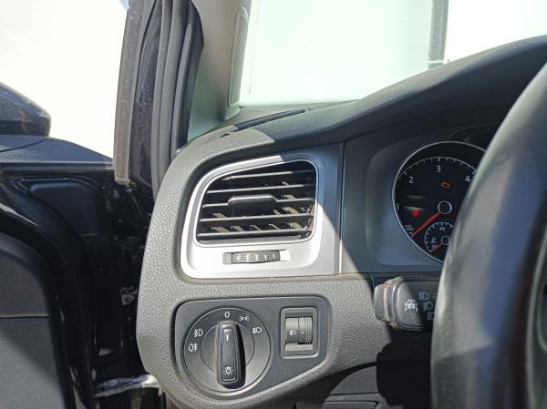 Golf VII  VOLKSWAGEN Golf VII (5G1, BQ1, BE1, BE2) Imagem-70