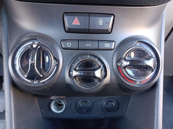 2008 I  PEUGEOT 2008 I (CU_) Imagem-84