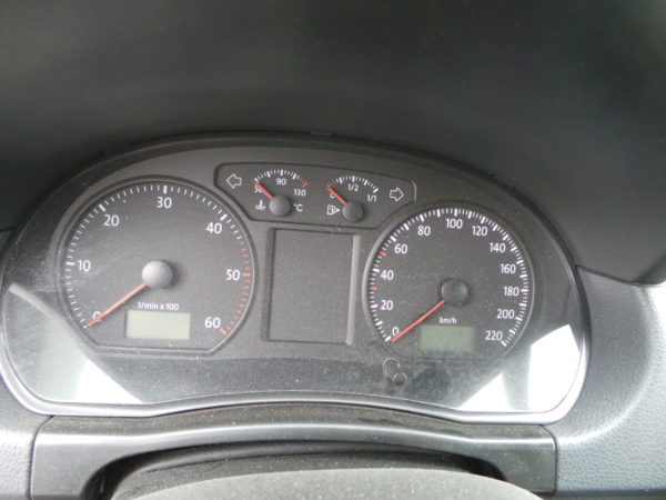 Polo  VOLKSWAGEN Polo (9N) Imagem-4