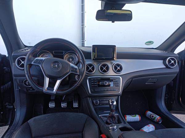 CLA Coupé  MERCEDES-BENZ CLA Coupé (C117) Imagem-7