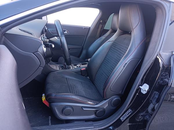 CLA Coupé  MERCEDES-BENZ CLA Coupé (C117) Imagem-49