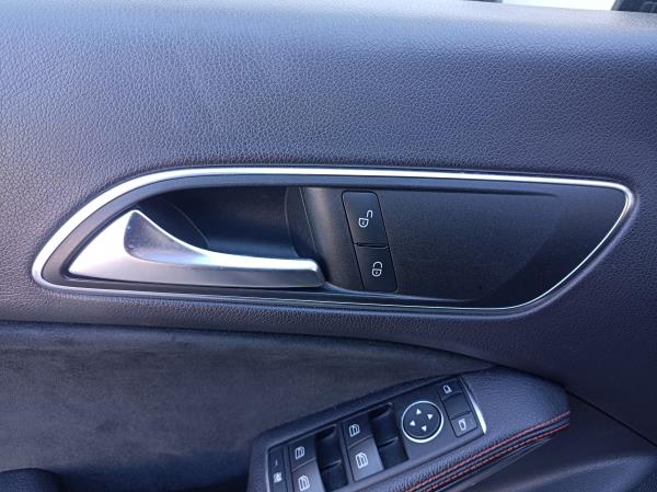 CLA Coupé  MERCEDES-BENZ CLA Coupé (C117) Imagem-60