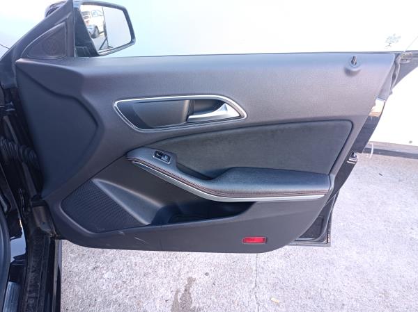 CLA Coupé  MERCEDES-BENZ CLA Coupé (C117) Imagem-76