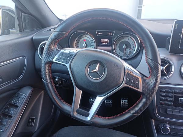 CLA Coupé  MERCEDES-BENZ CLA Coupé (C117) Imagem-106