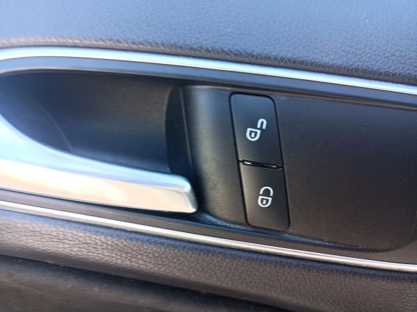 Classe A  MERCEDES-BENZ Classe A (W176) Imagem-54