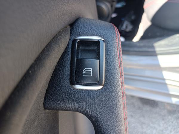 Classe A  MERCEDES-BENZ Classe A (W176) Imagem-58