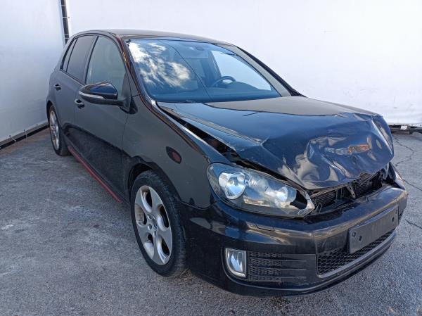 Golf VI  VOLKSWAGEN Golf VI (5K1) Imagem-1