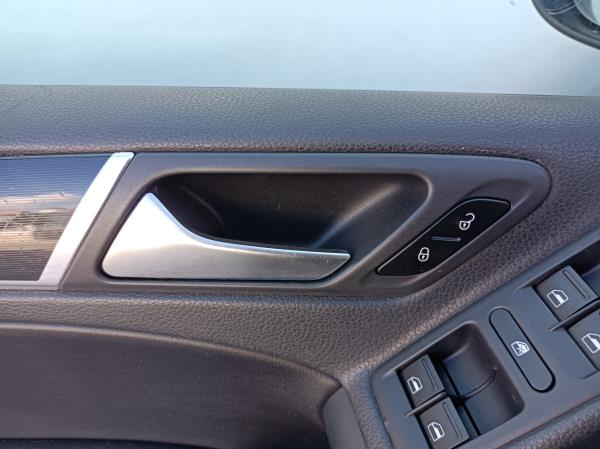 Golf VI  VOLKSWAGEN Golf VI (5K1) Imagem-63