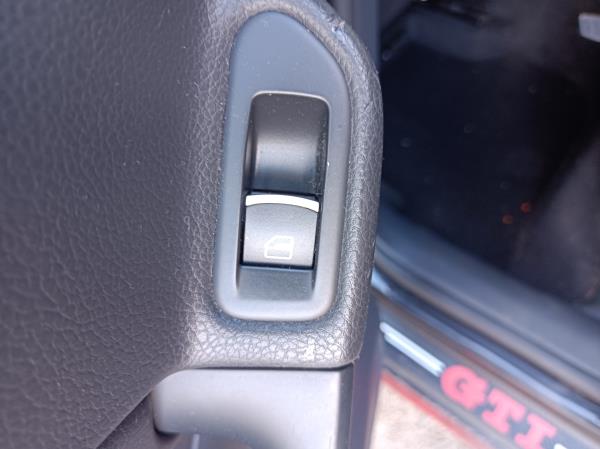 Golf VI  VOLKSWAGEN Golf VI (5K1) Imagem-68