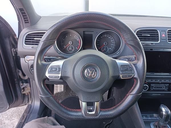 Golf VI  VOLKSWAGEN Golf VI (5K1) Imagem-92