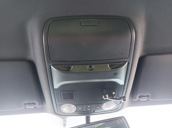 Golf VI  VOLKSWAGEN Golf VI (5K1) Imagem-111