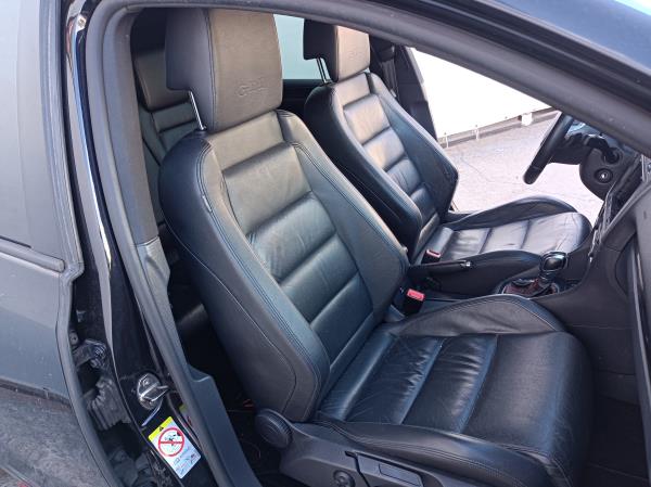 Golf VI  VOLKSWAGEN Golf VI (5K1) Imagem-136