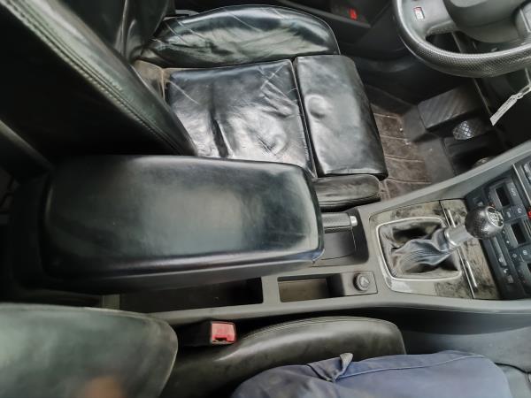 A4  AUDI A4 (8EC, B7) Imagem-88