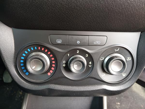 Mito  ALFA ROMEO Mito (955_) Imagem-79