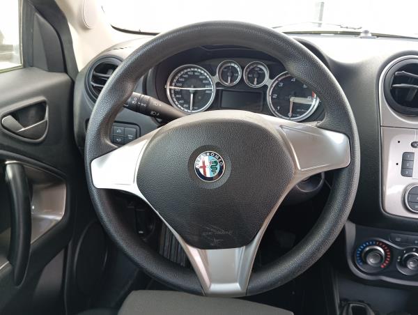 Mito  ALFA ROMEO Mito (955_) Imagem-90