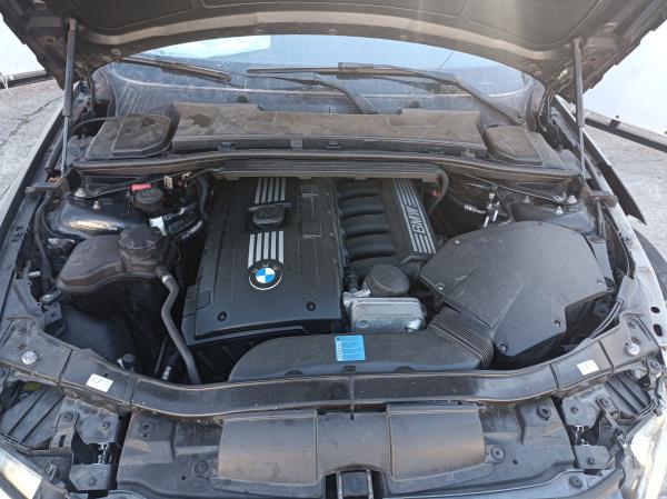 3 Coupé  BMW 3 Coupé (E92) Imagem-7