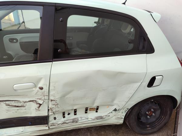 Twingo III  RENAULT Twingo III (BCM_) Imagem-27
