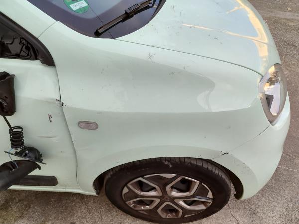 Twingo III  RENAULT Twingo III (BCM_) Imagem-33