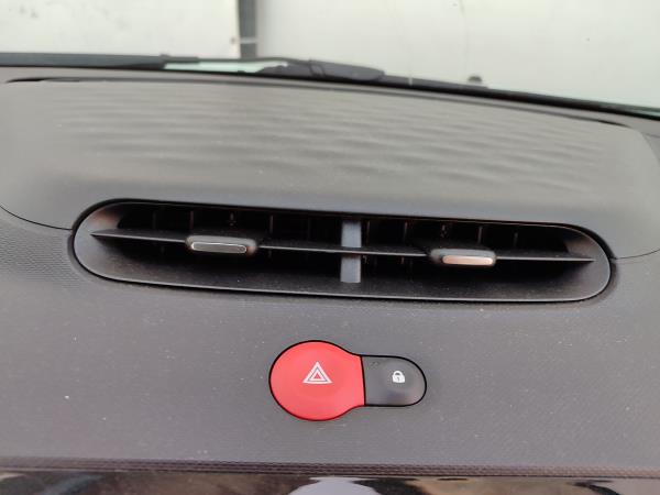 Twingo III  RENAULT Twingo III (BCM_) Imagem-76