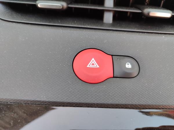 Twingo III  RENAULT Twingo III (BCM_) Imagem-77