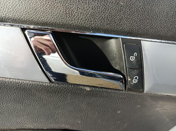 Classe C  MERCEDES-BENZ Classe C (W204) Imagem-53