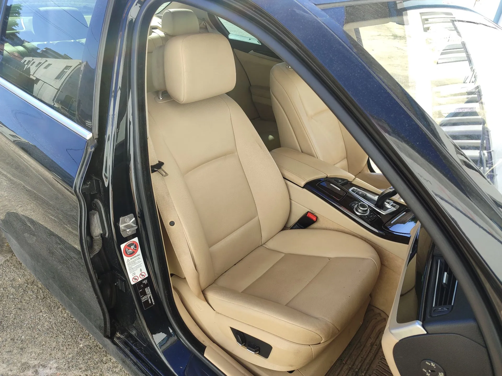 5  BMW 5 (F10) Imagem-10