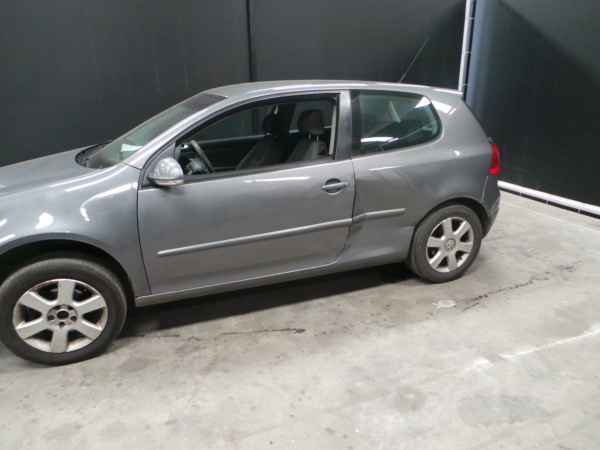 Golf V  VOLKSWAGEN Golf V (1K1) Imagem-2