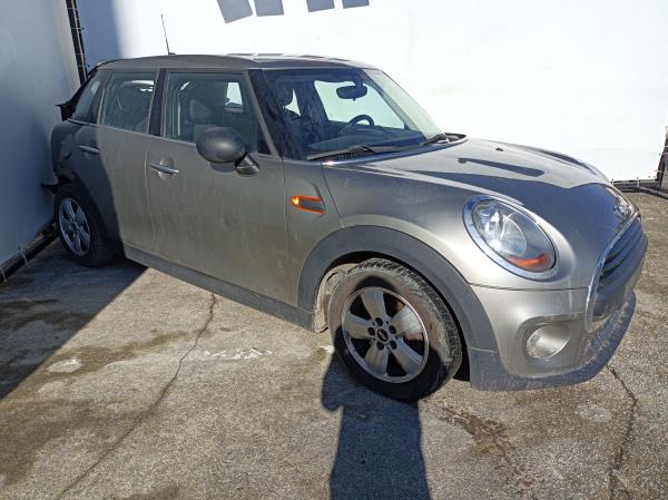 Mini  MINI Mini (F55) Imagem-1