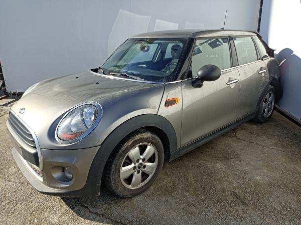 Mini  MINI Mini (F55) Imagem-5