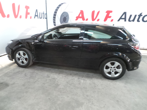 Astra H GTC  OPEL Astra H GTC (L08) Imagem-2