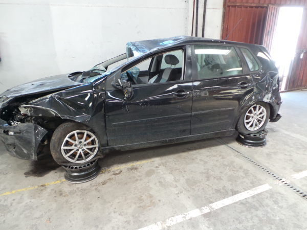 Polo  VOLKSWAGEN Polo (9N) Imagem-1