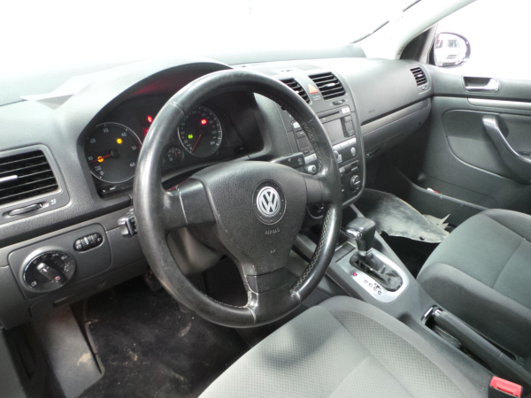 Golf V  VOLKSWAGEN Golf V (1K1) Imagem-4