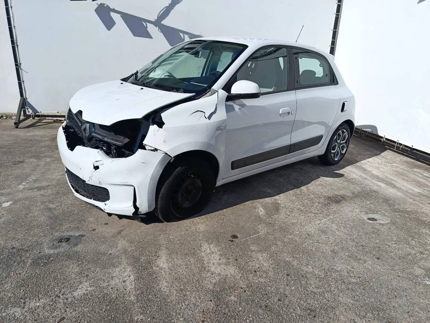 Twingo III  RENAULT Twingo III (BCM_) Imagem-5