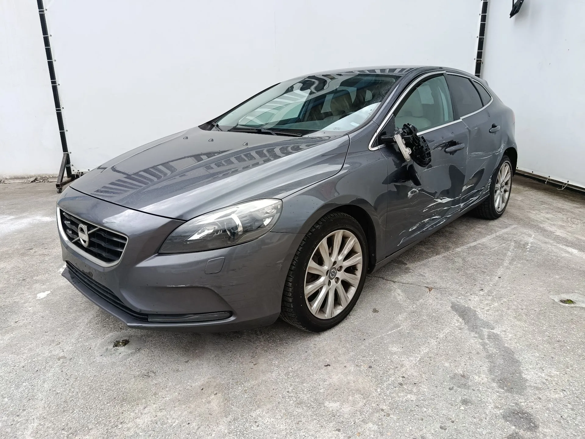 V40 Hatchback VOLVO V40 Hatchback Imagem-5