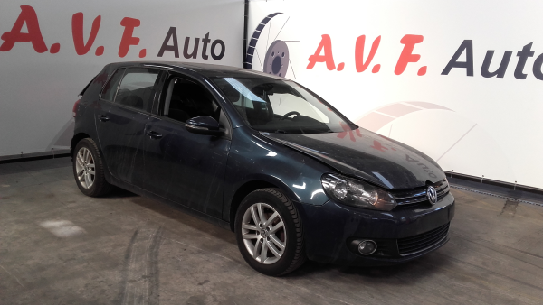 Golf VI  VOLKSWAGEN Golf VI (5K1) Imagem-1