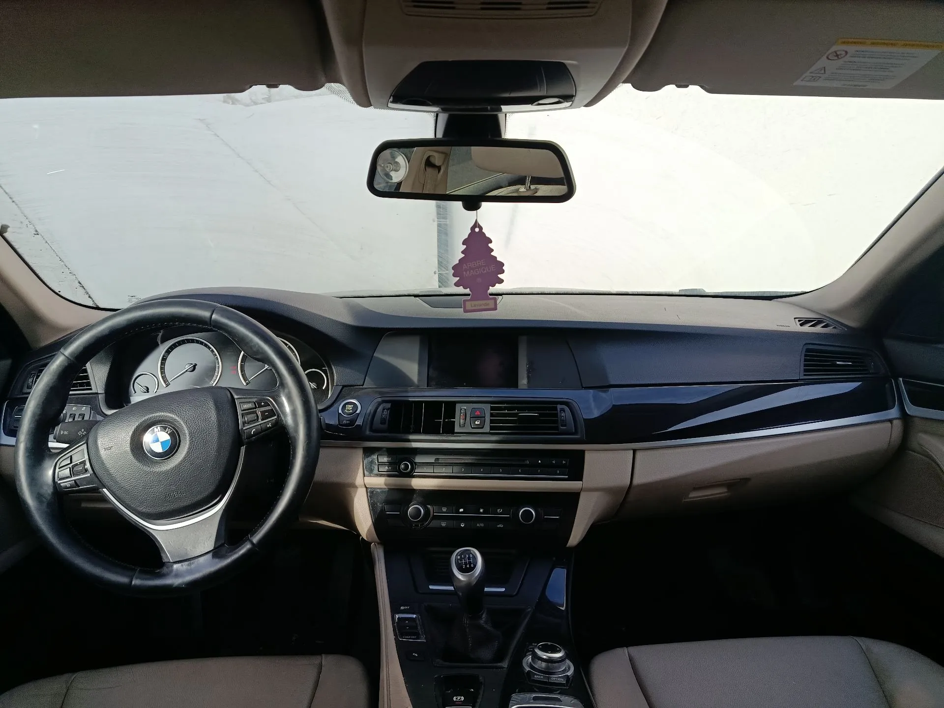 5 Touring  BMW 5 Touring (F11) Imagem-6